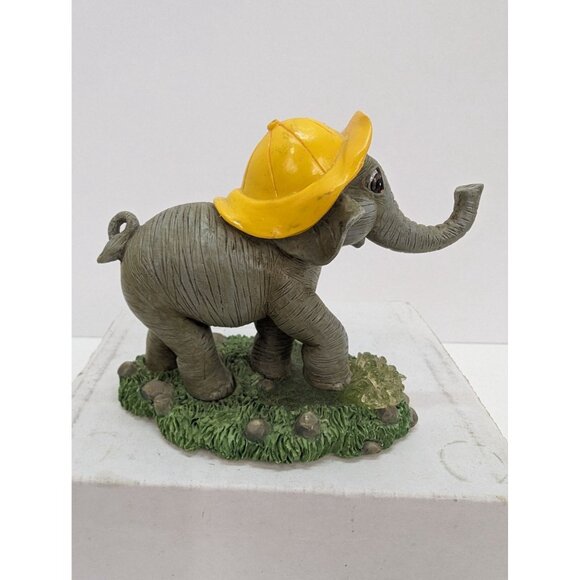 Rainy Day Splash 1997 The Hamilton Collection Elephant in Rain Hat Figurine - Picture 3 of 7